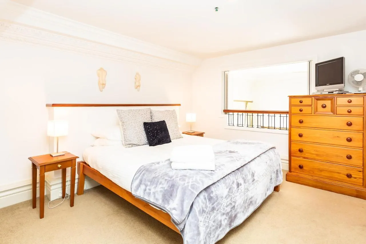 Ogb Suites Christchurch Apartment